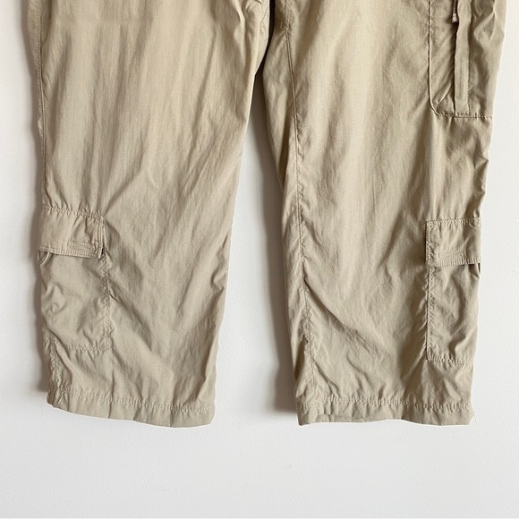 The North Face Capri Cargo Pants Womens Size 12 Khaki Lightweight Outdoor - Picture 5 of 12